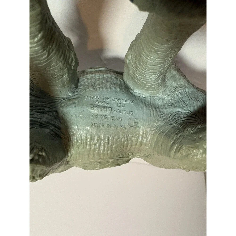 1988 Safari Ltd Carnegie Collection Brachiosaurus Dinosaur 14 Inch